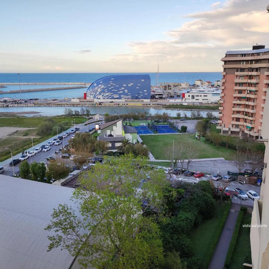 Tramonto In Baia Leilighet Pesaro Eksteriør bilde